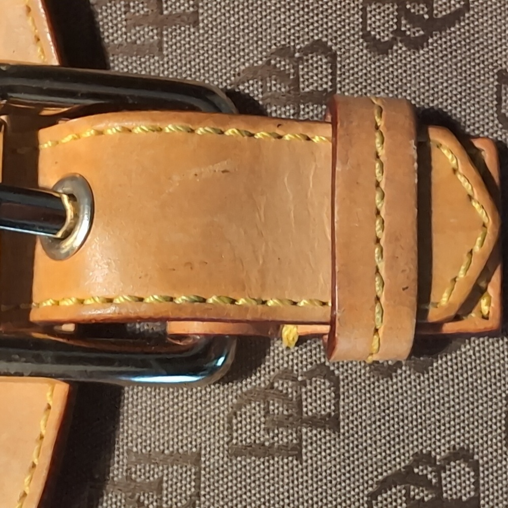 Dooney & Bourke Signature Light Brown Double Buckle Pockets Hobo Shoulder Purse - Picture 3 of 16